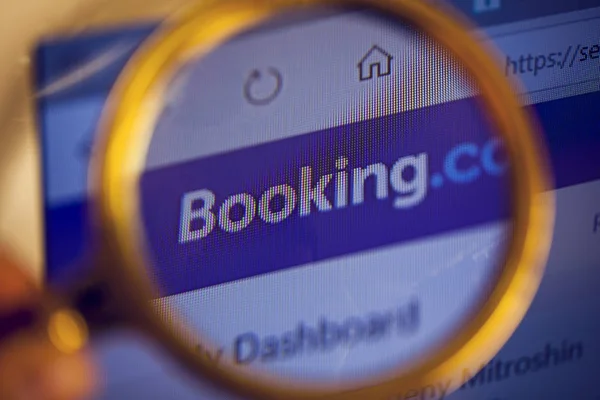 Booking.com y el Gobierno Balear se unen para combatir el Alquiler Turístico ilegal.